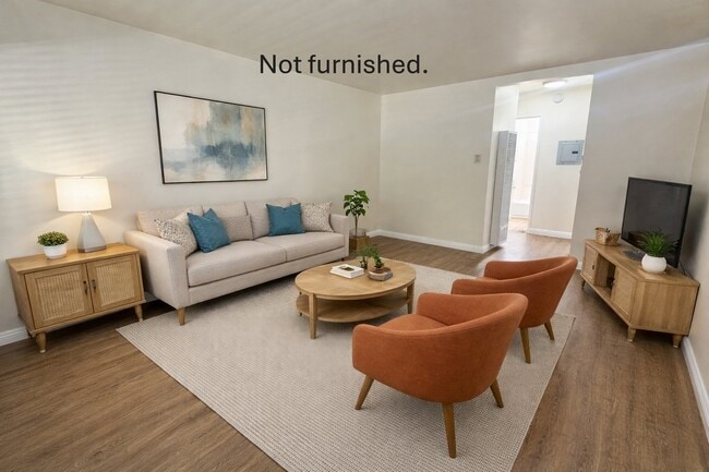 Building Photo - 815 Benton Wy