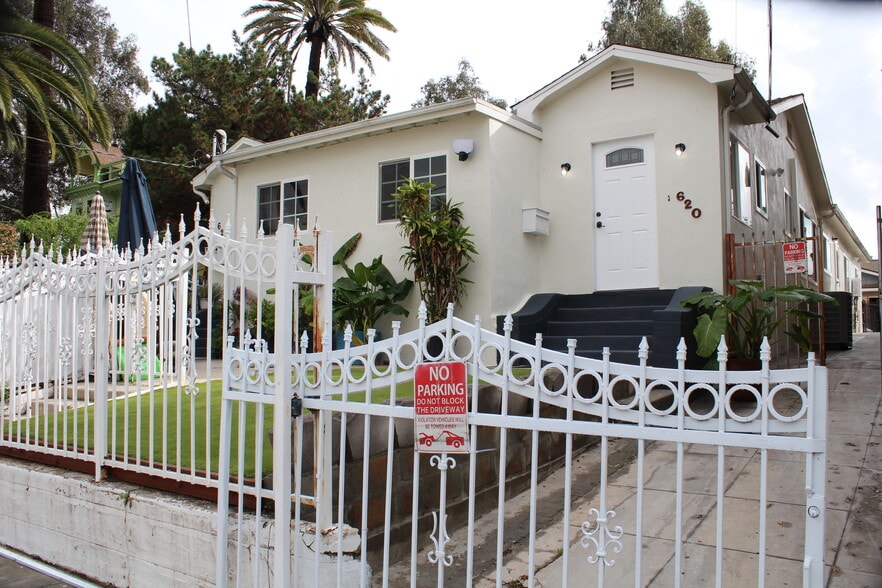 Building Photo - 620 Brittania St