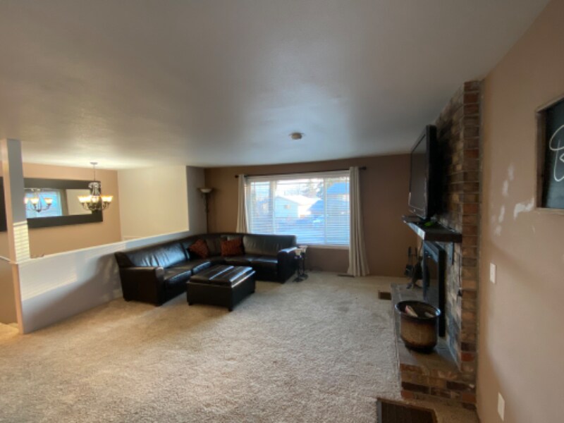 Building Photo - 1332 S Loves Ct