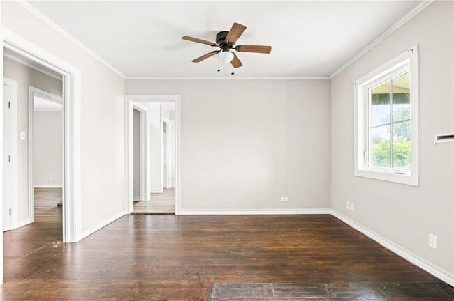 Building Photo - 1367 Normandy Dr