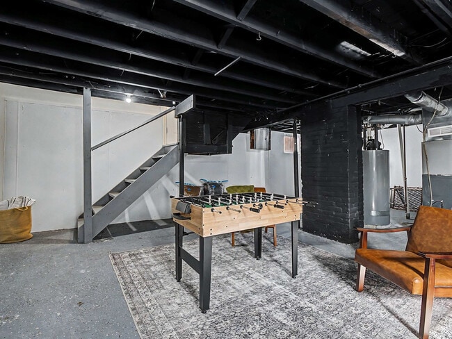 Building Photo - 3457 W 128th St