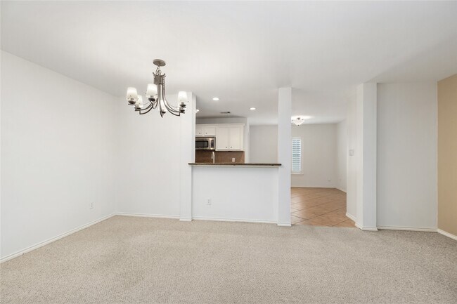 Building Photo - 1131 W 24th St