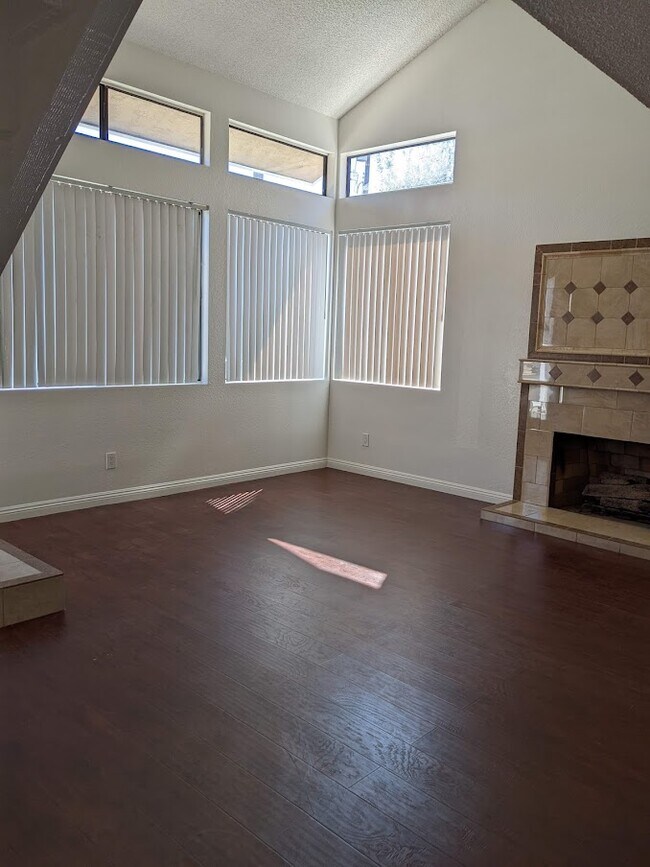 Building Photo - 16881 Hoskins Ln