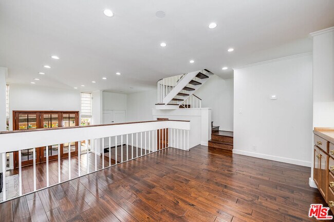 Building Photo - 9507 W Olympic Blvd