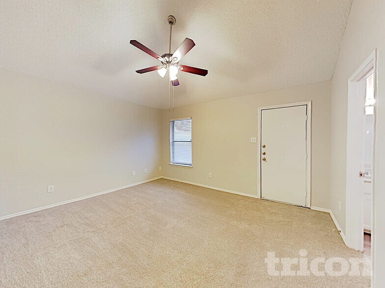 Building Photo - 4116 Amy Dr