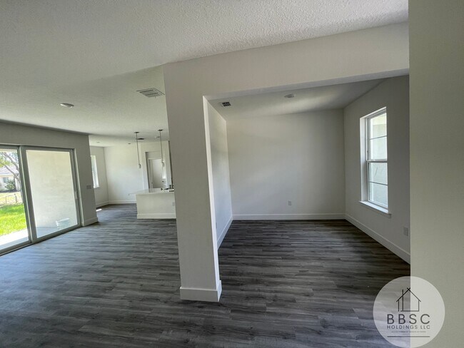 Building Photo - 4534 Amari Rd