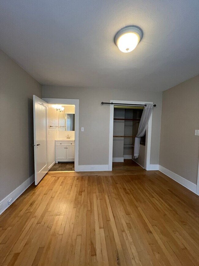 Building Photo - Come check out this Lovely home located in...