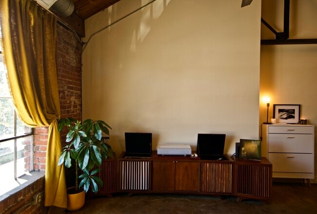 Building Photo - 1300 N Pennsylvania St