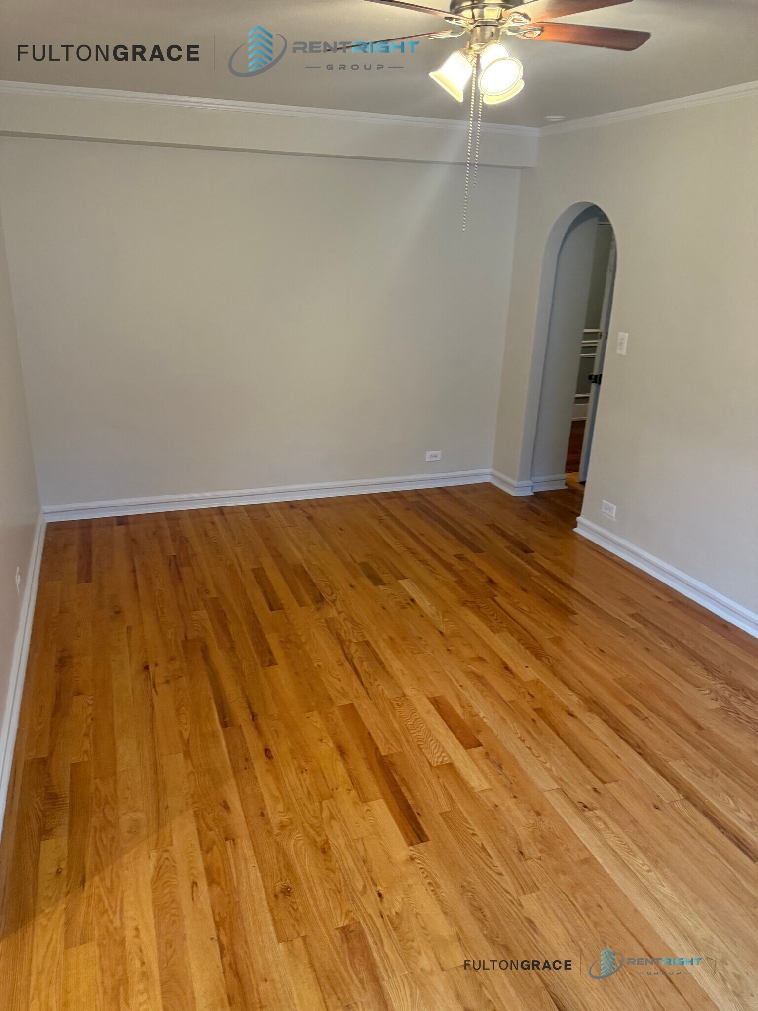Building Photo - 426 W Briar Pl