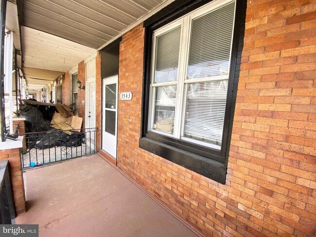 Building Photo - 3543 Stouton St