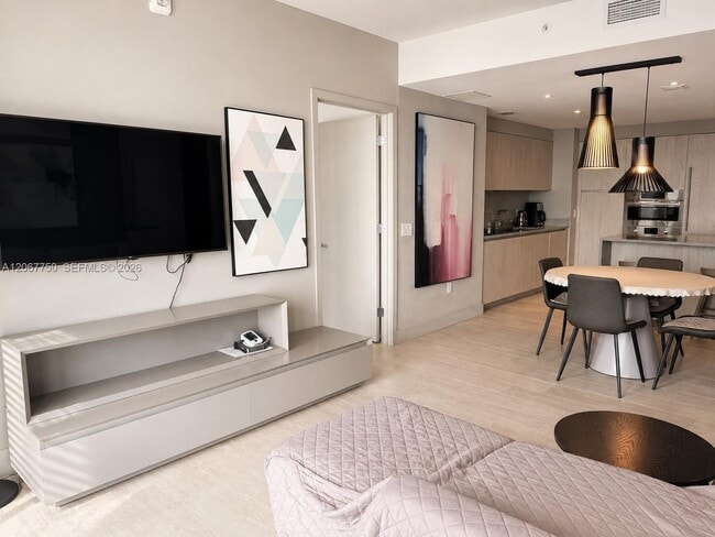 Building Photo - 4010 S Ocean Dr