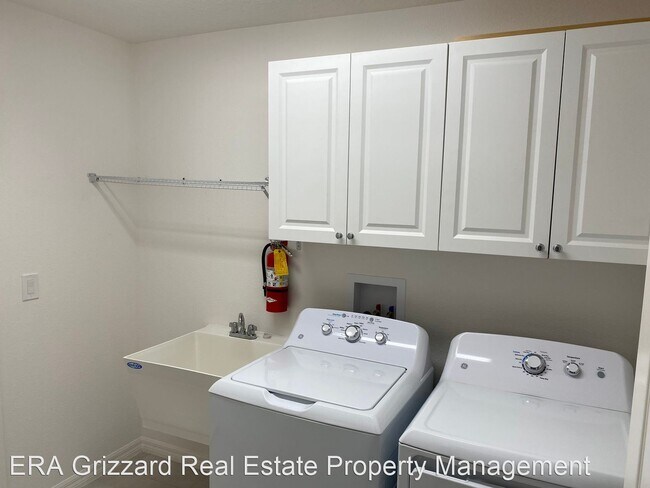 Building Photo - 3 br, 2 bath House - 6187 Danielson loop