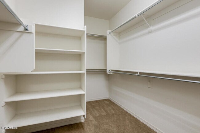 Building Photo - 4770 E Tierra Buena Ln