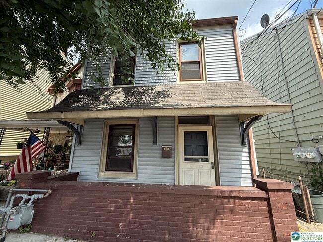 Primary Photo - 735 N Front St