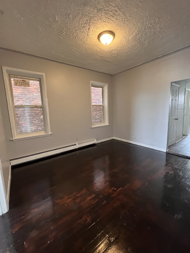 Unit 3 - 415 Ocean Ave