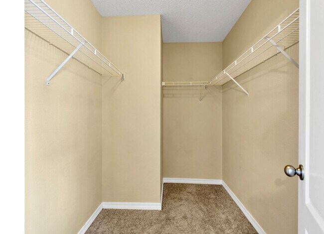 Building Photo - 8959 Gristmill Way