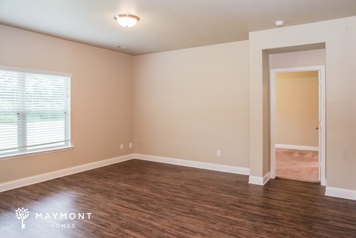 Building Photo - 115 Lazy Oak Dr