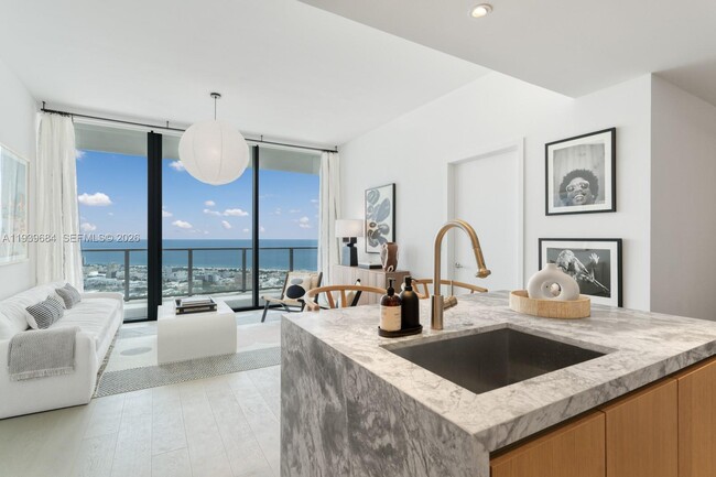 Building Photo - 500 Alton Rd