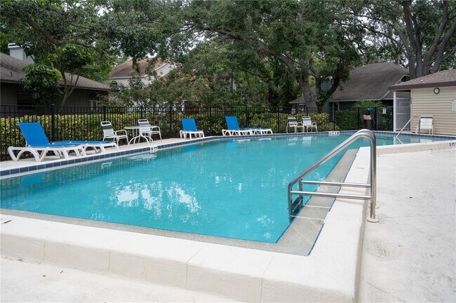 Building Photo - 6908 Arbor Oaks Cir