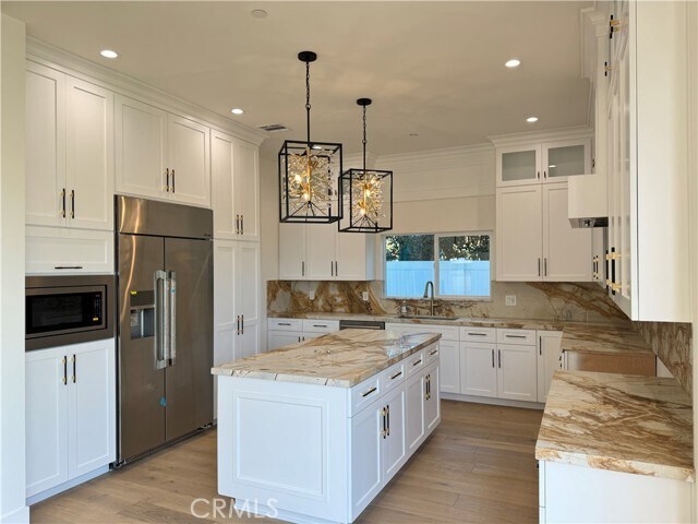 Building Photo - 13418 W Crowley St