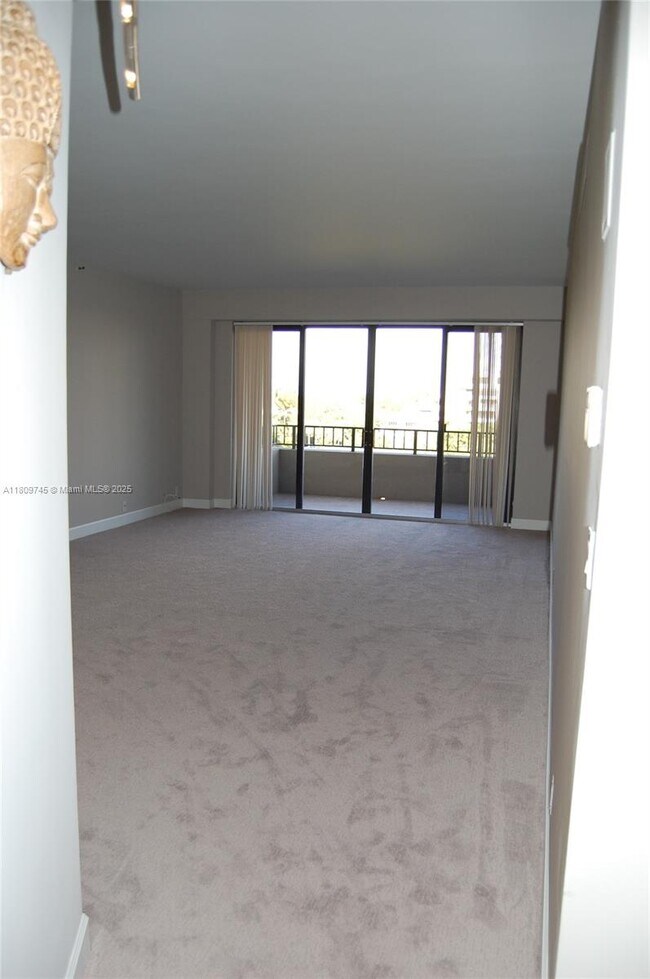 Building Photo - 201 Crandon Blvd