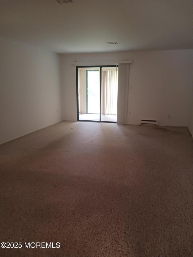 Building Photo - 176 Amberly Dr