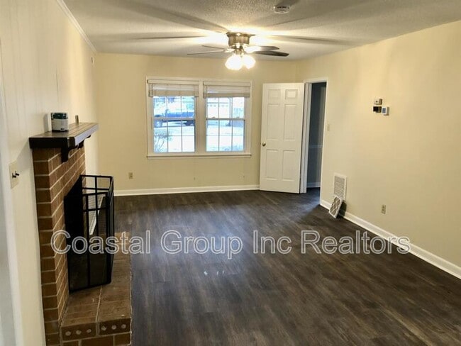 Building Photo - 613 Reef Ln