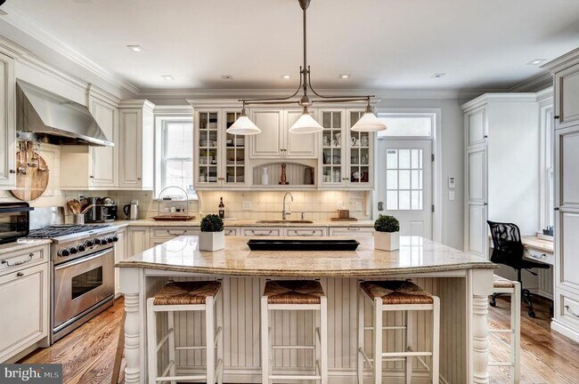 Building Photo - 2243 40th St NW