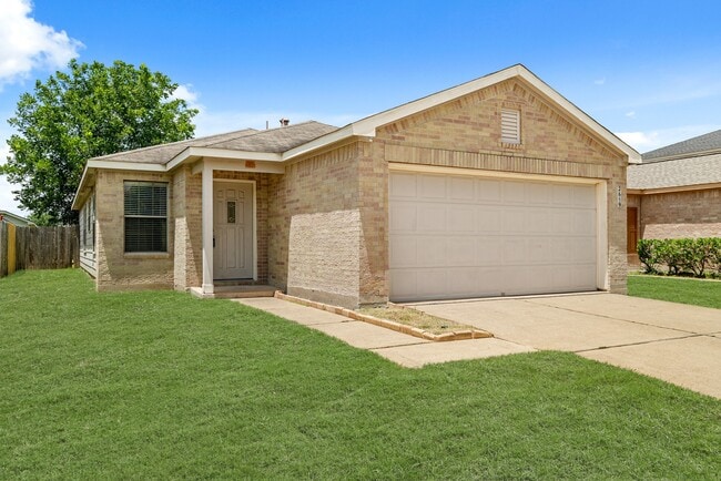 Building Photo - 2619 Chisolm Creek Ct