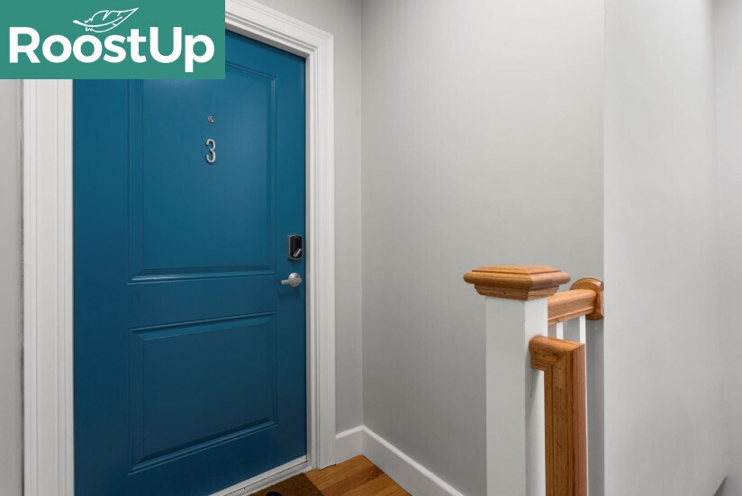 Building Photo - Furnished Bedroom with Private Bath in Charlestown