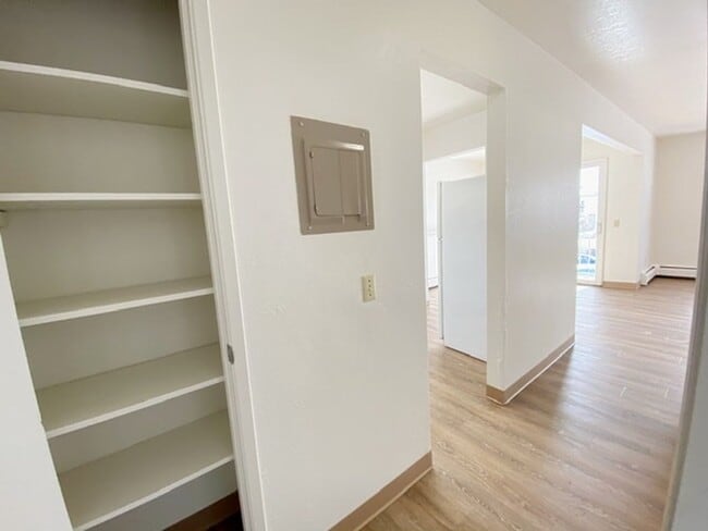 Building Photo - 3909 Malaspina Cir