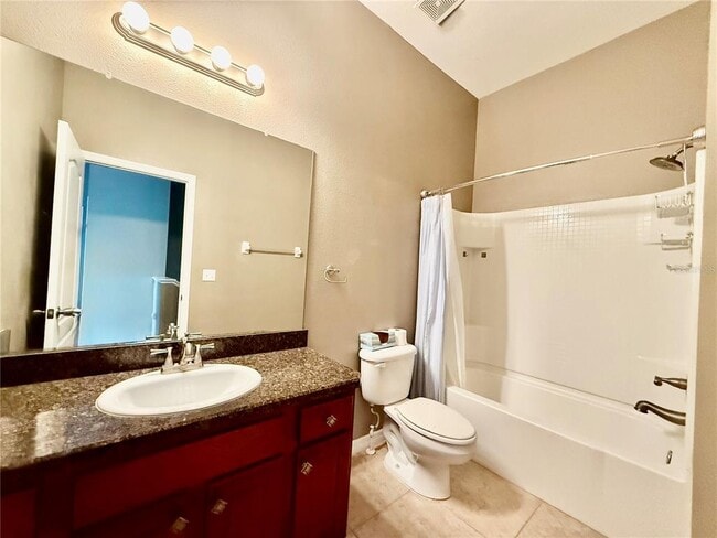 Building Photo - 7001 Interbay Blvd