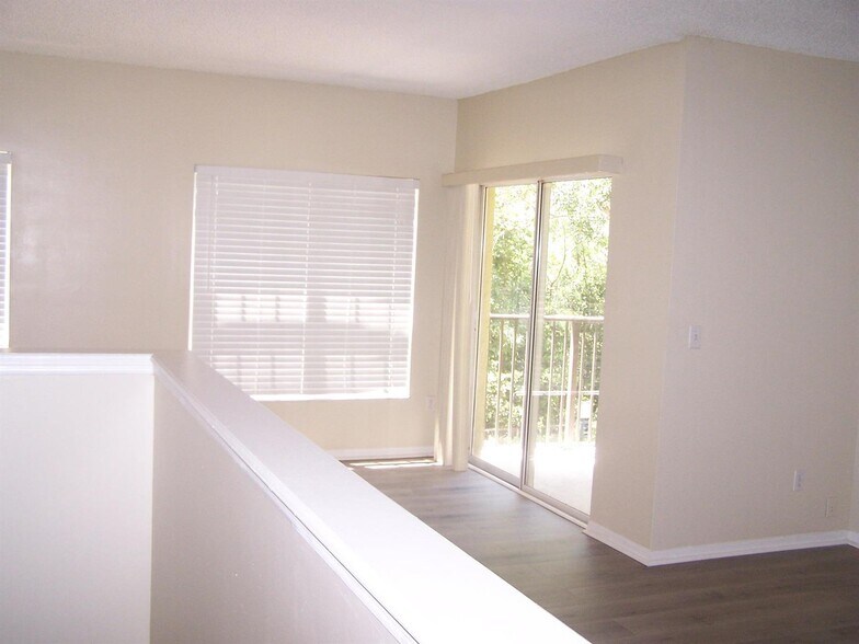 Primary Photo - 10360 Fox Trail Rd S