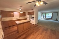 Building Photo - 2402 Fremont Ave