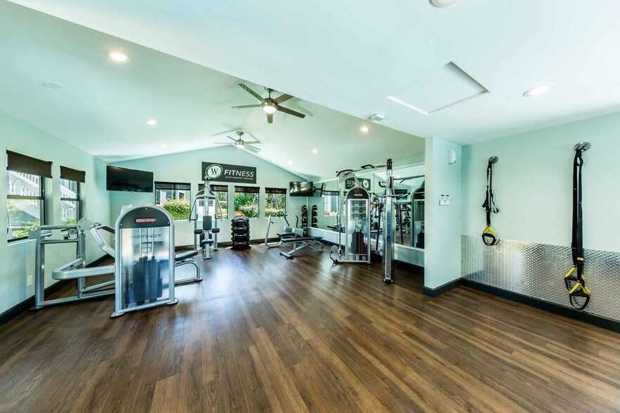 Building Photo - SYCAMORE GREENS APARTMENT HOMES