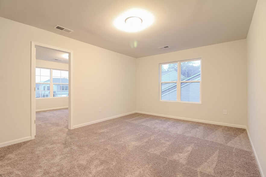 Building Photo - 234 Celebration Ave