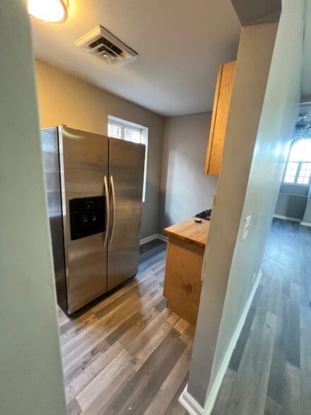 Building Photo - 1310 Eutaw Pl