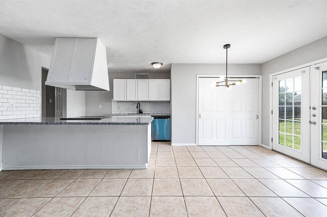 Building Photo - 17611 Poppy Trails Ln