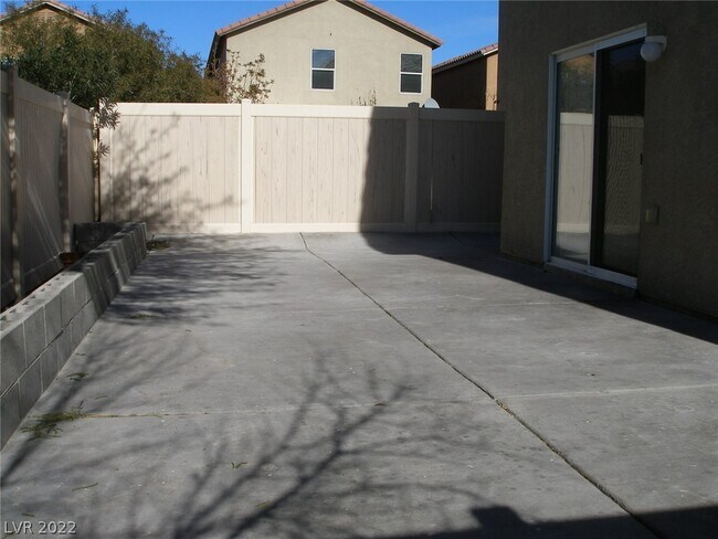 Building Photo - 4225 English Walnut Ct