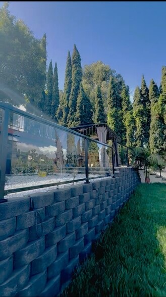 Building Photo - 2912 Park Center Dr