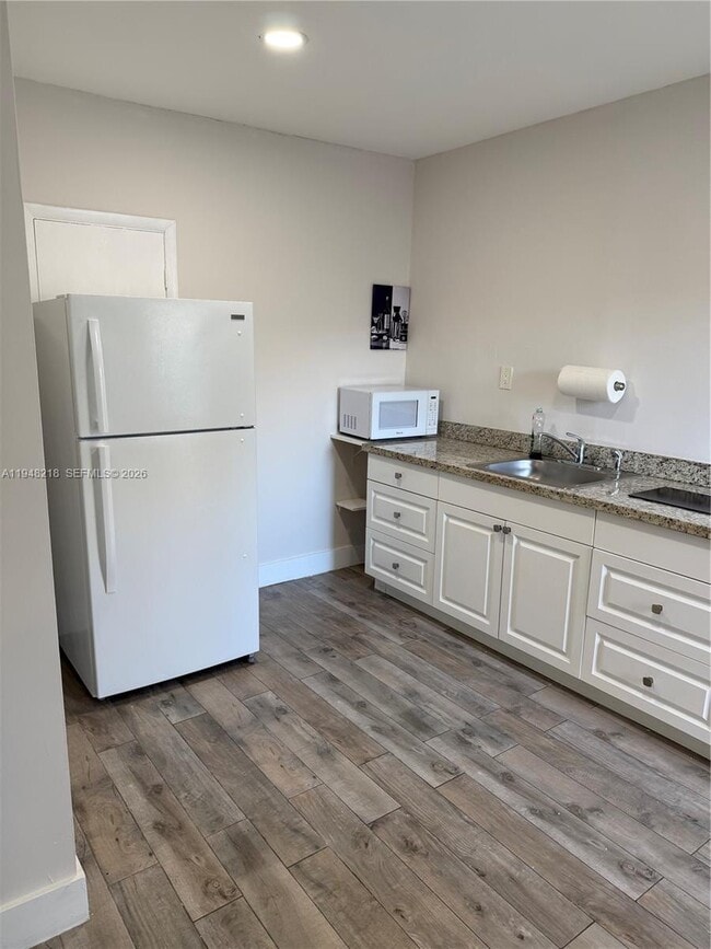 Building Photo - 15740 SW 102nd Pl