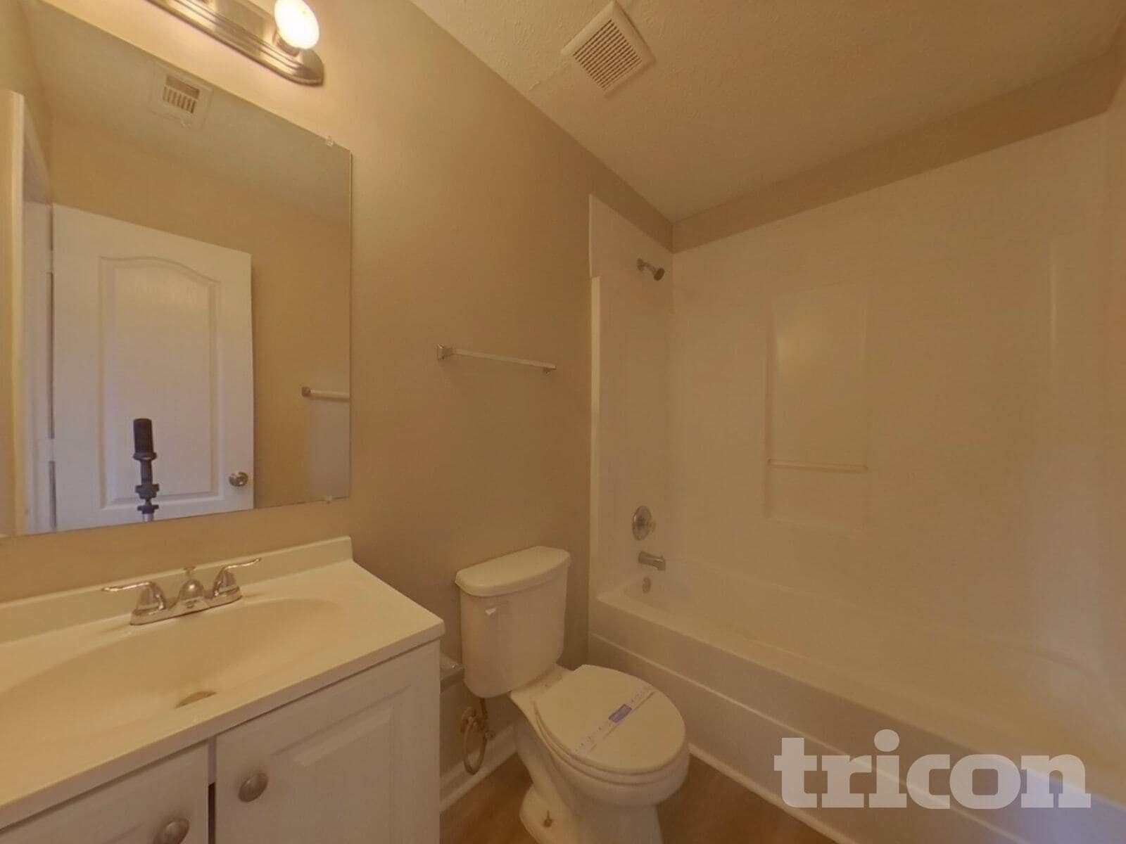 Building Photo - 10622 Cherry Cove