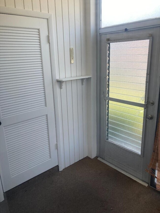 Building Photo - 49 Woodland Dr