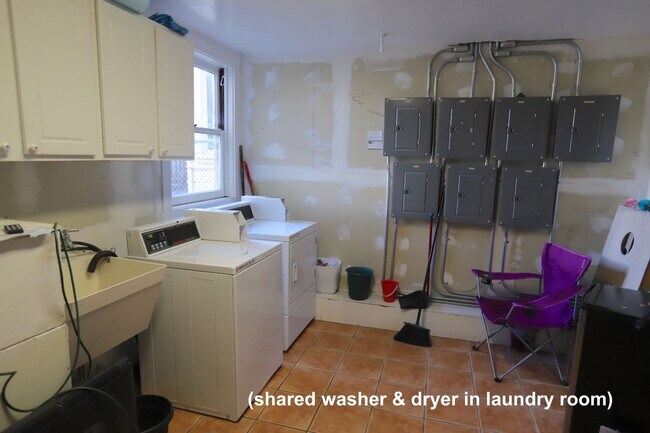 Building Photo - 20-24 Cumberland St