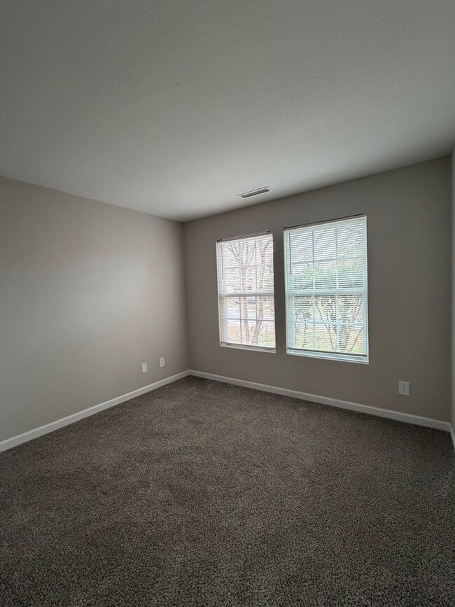 Building Photo - Beautifully Renovated 5-Bedroom Home in Highly Desired Steele Creek!