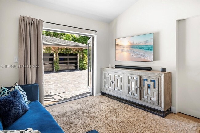 Building Photo - 632 Intracoastal Dr