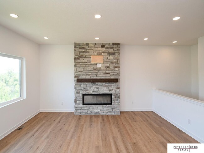 Building Photo - 14802 Bruning St