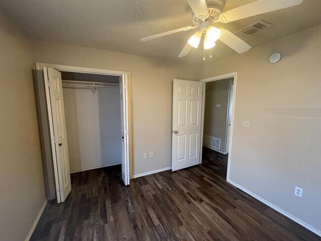 Building Photo - 5833 7th St