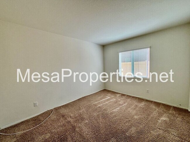 Building Photo - 10574 Pampas Ct