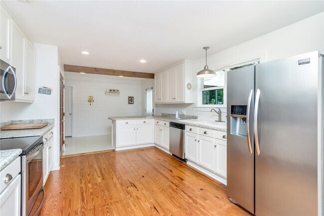 Building Photo - Special Home in Pinehurst